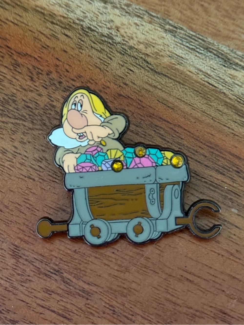 Disney Loungefly Sneezy Gem Cart Pin